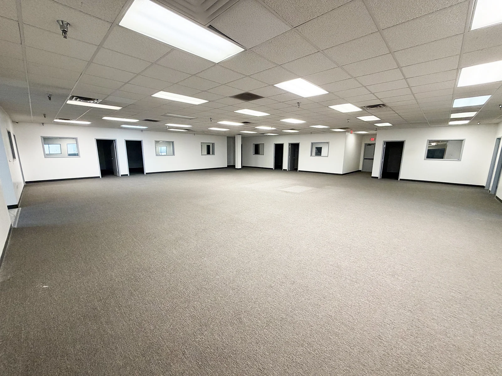12 Leigh Fisher — Lease in El Paso, TX, photo 6 of 8
