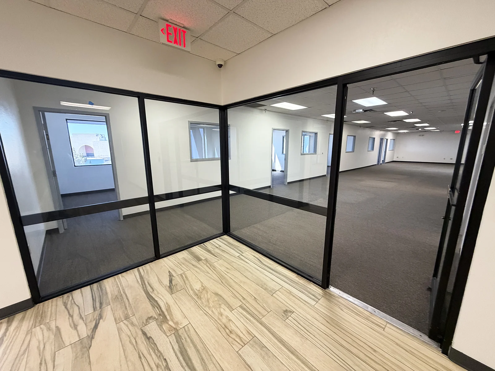 12 Leigh Fisher — Lease in El Paso, TX, photo 7 of 8