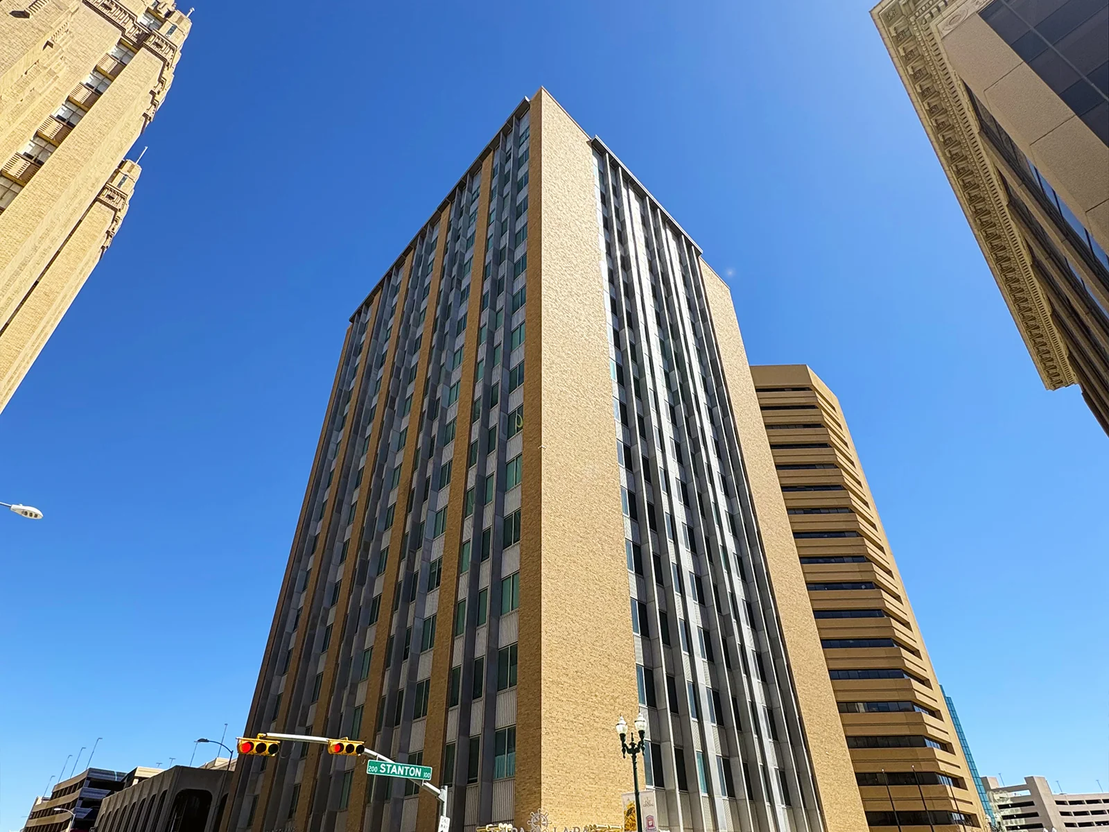 Blue Flame Building: Ground Floor Lease — Lease in El Paso, TX, photo 4 of 8