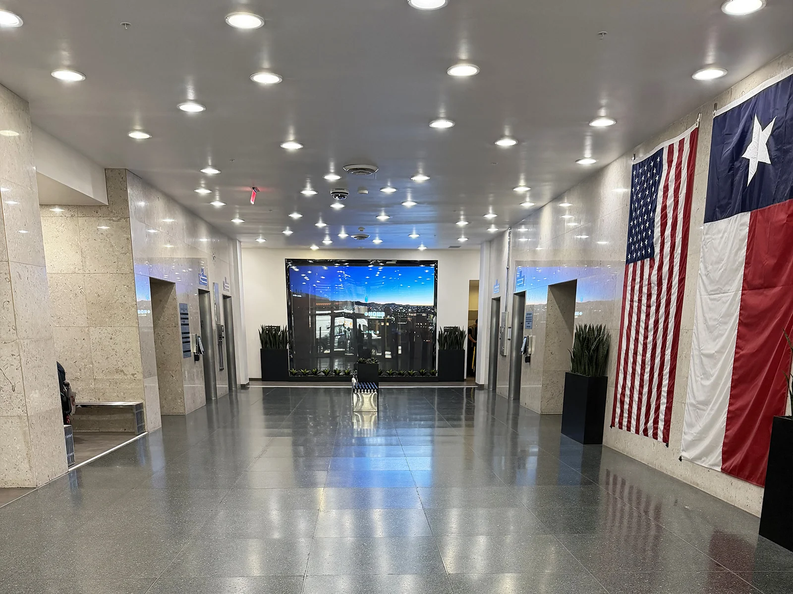 Blue Flame Building: Ground Floor Lease — Lease in El Paso, TX, photo 5 of 8