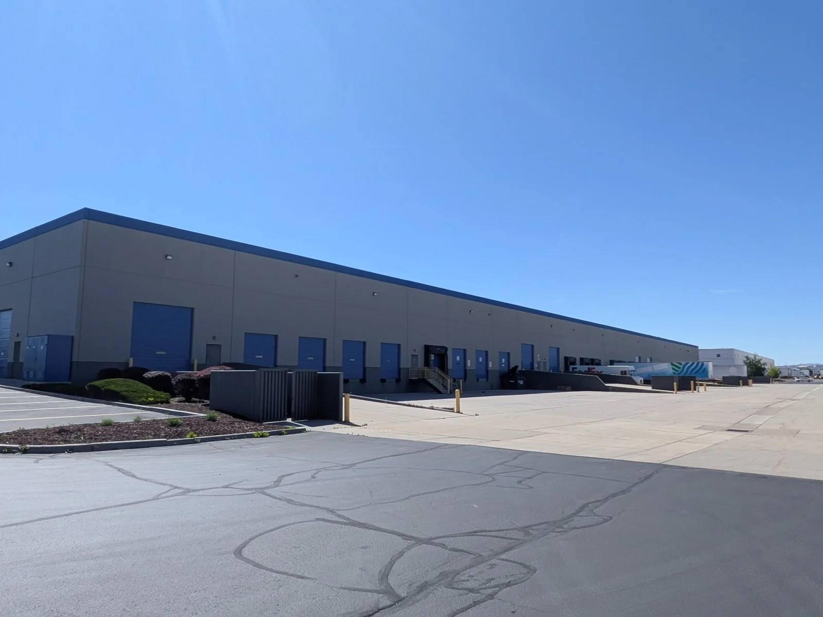 Landmark Commerce Center, Bldg 2 — Lease in Salt Lake City, UT, photo 3 of 3