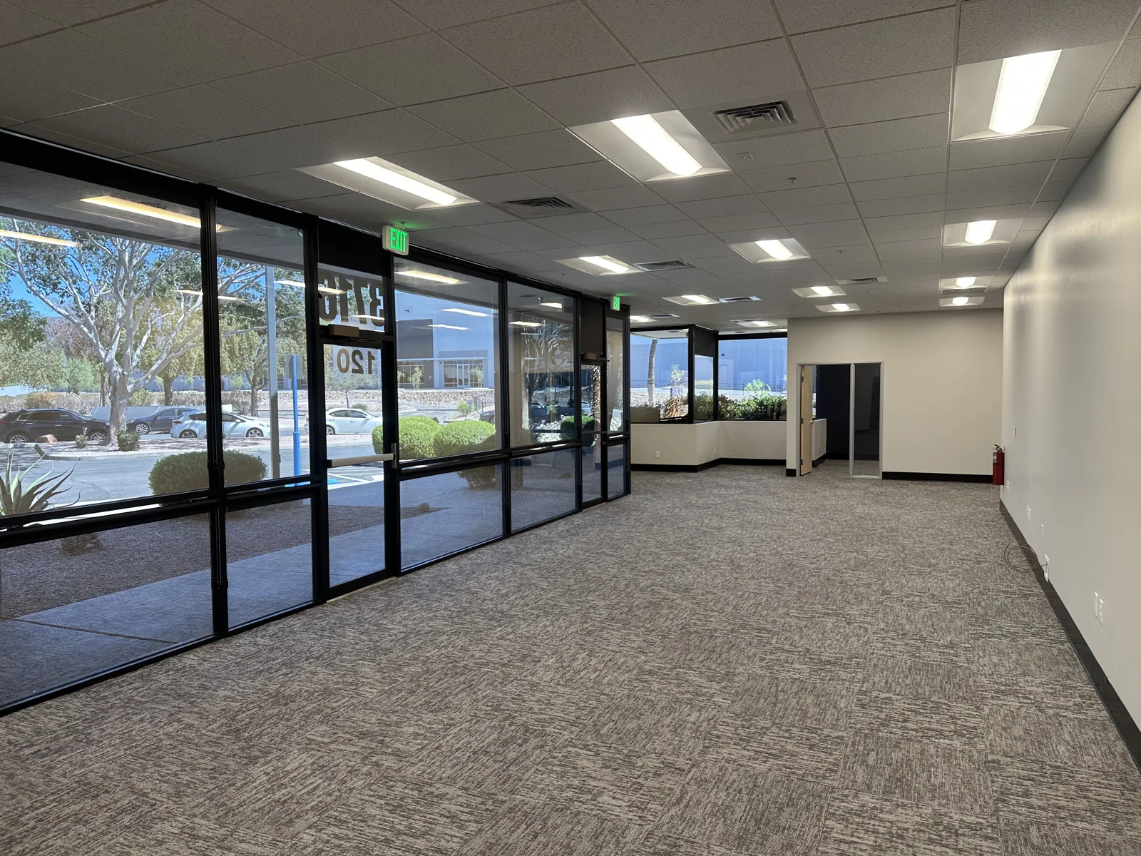 Butterfield Corporate Plaza — Lease in Tucson, AZ, photo 2 of 3