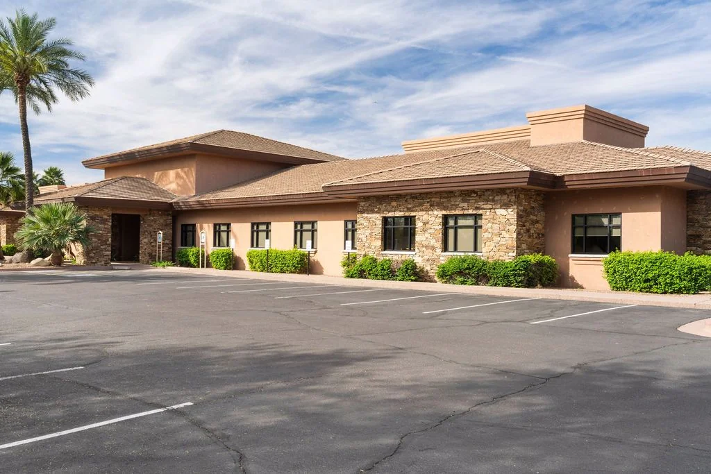 Harris Professional Plaza — Lease in Mesa, AZ, photo 1 of 8