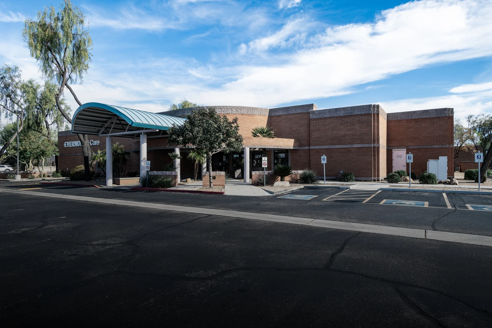 1717 W Chandler — Lease in Chandler, AZ, photo 2 of 8