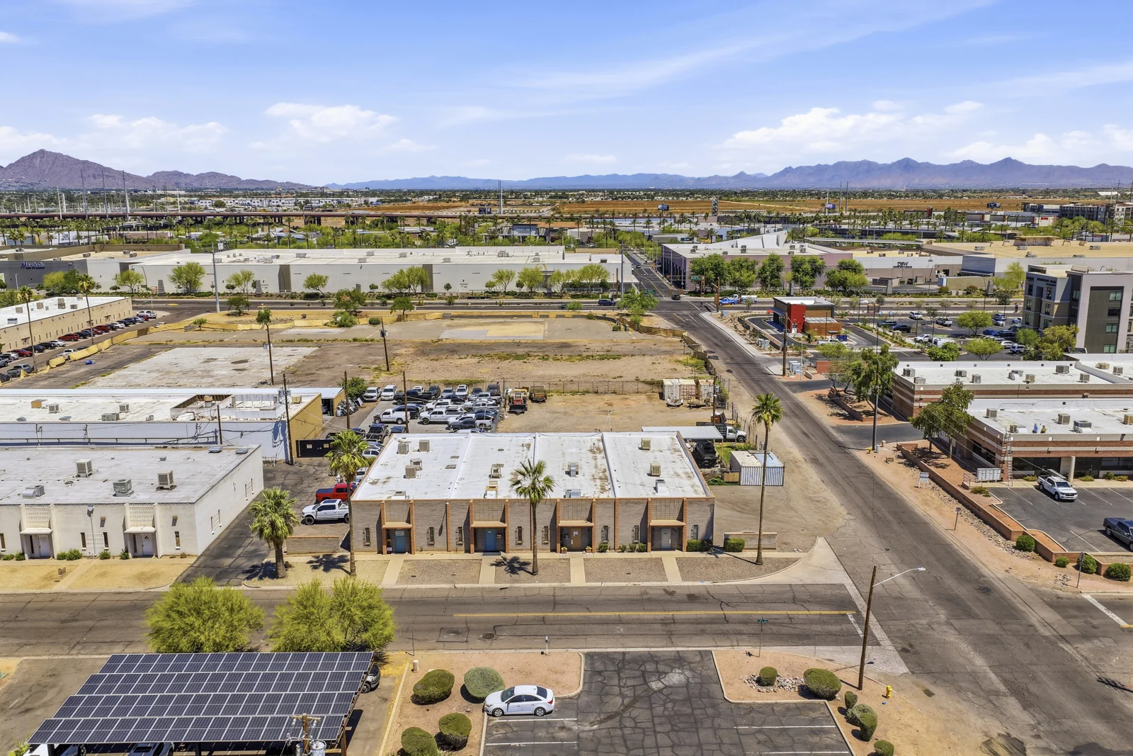 Industrial in Tempe, AZ — Lease in Tempe, AZ, photo 1 of 3