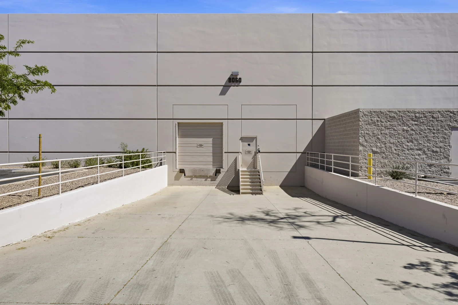 Industrial in Tempe, AZ — Lease in Tempe, AZ, photo 2 of 5