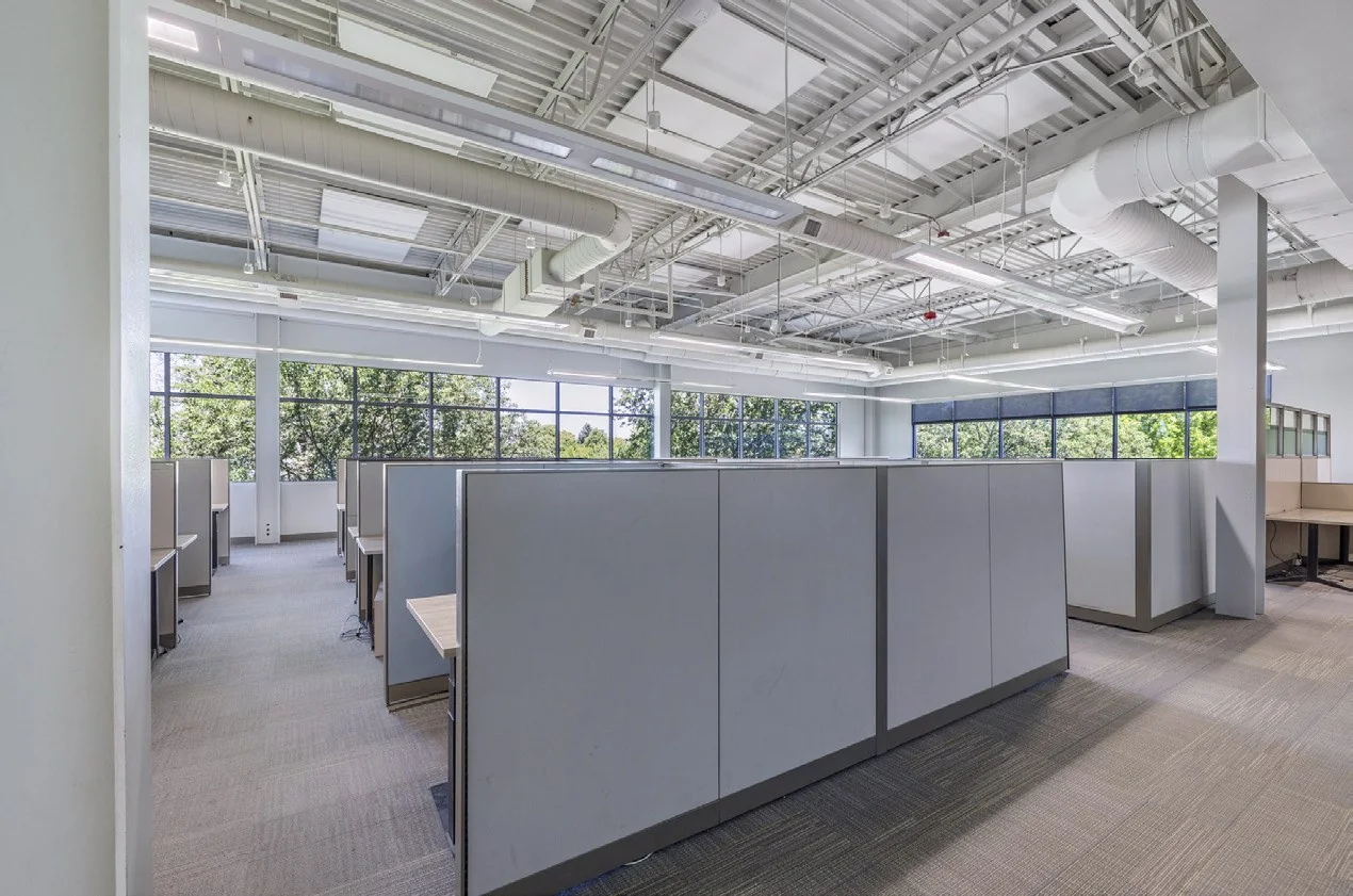 ±54,000 SF Office for Sublease — Lease in Boise, ID, photo 3 of 8