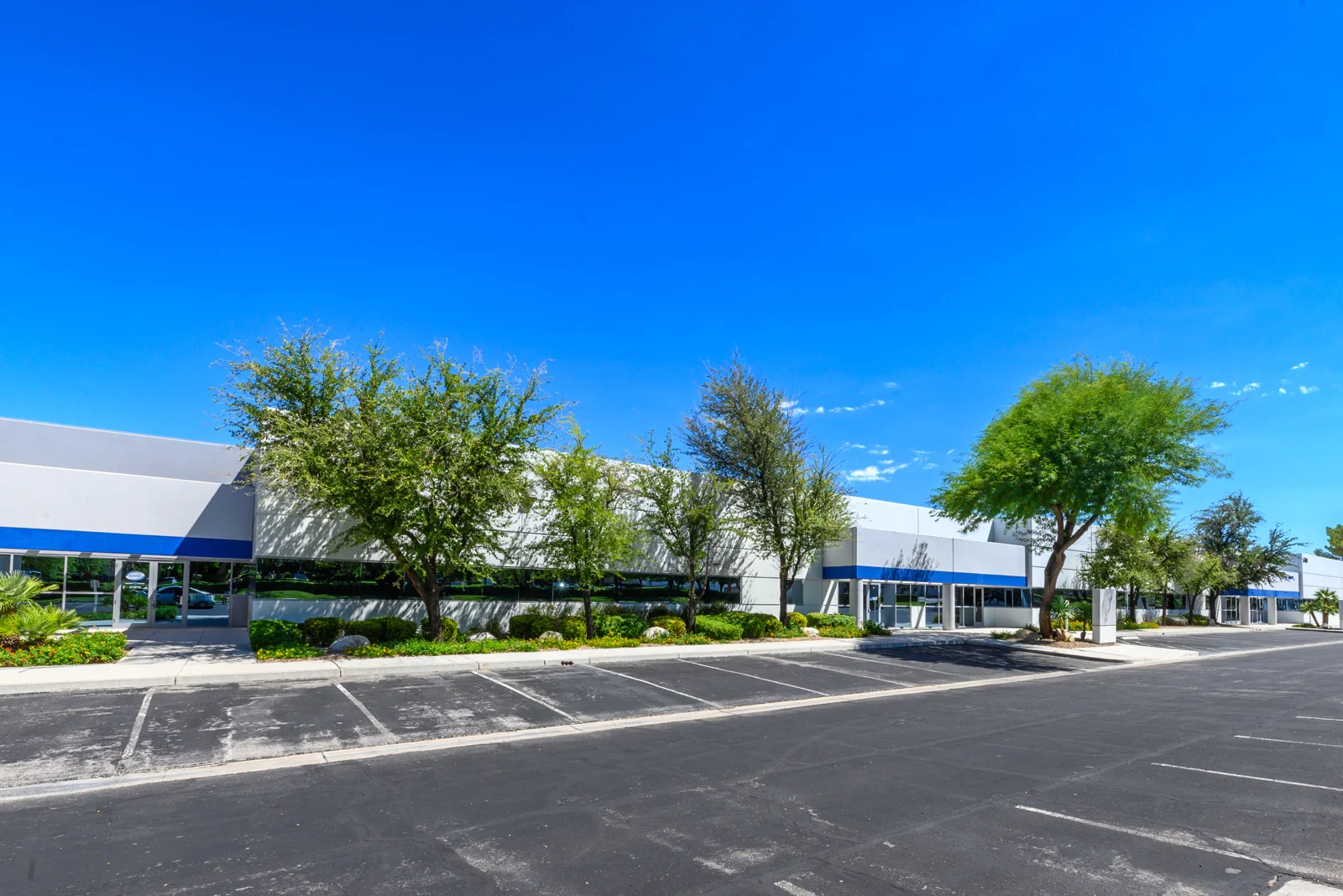 Hughes Airport Center — Lease in Las Vegas, NV, photo 1 of 5