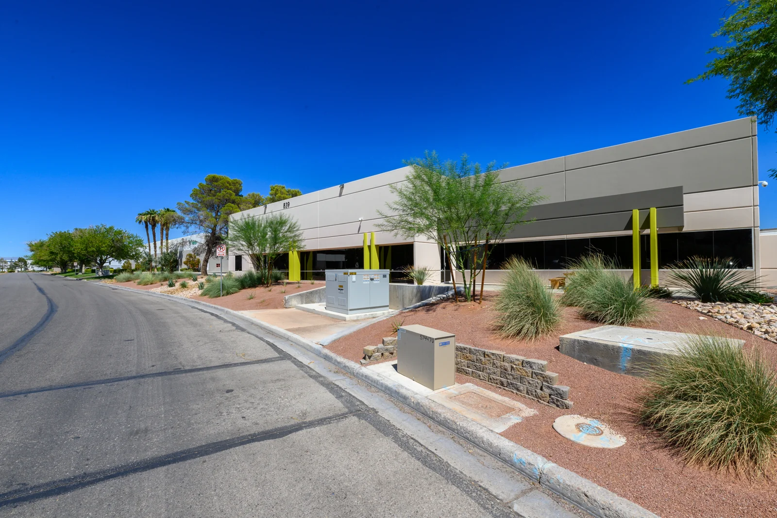 Hughes Airport Center — Lease in Las Vegas, NV, photo 3 of 5