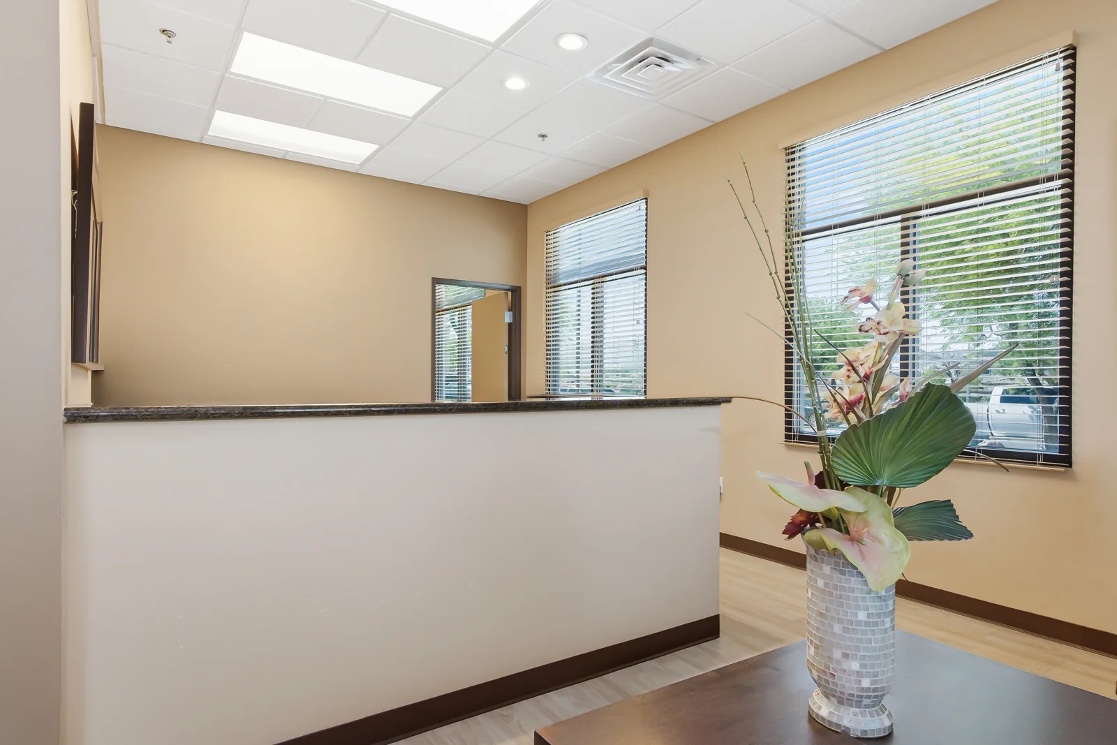 9060 W. Post Road — Lease in Las Vegas, NV, photo 2 of 4