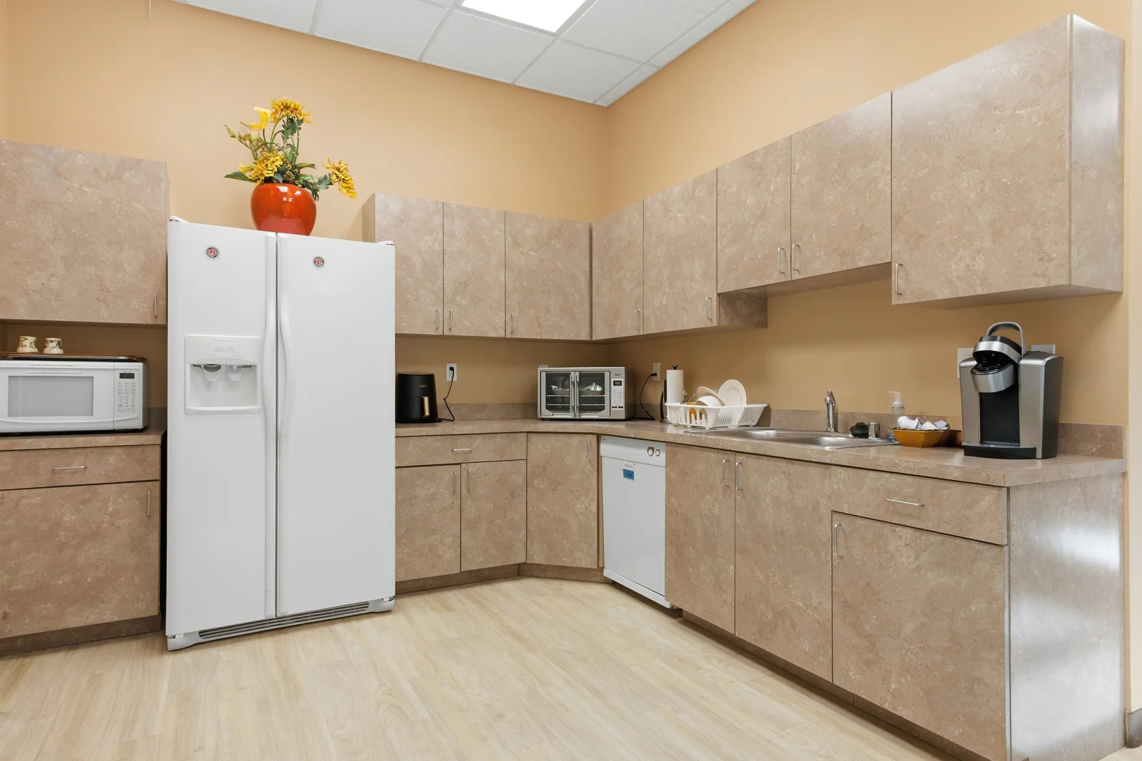 9060 W. Post Road — Lease in Las Vegas, NV, photo 3 of 4