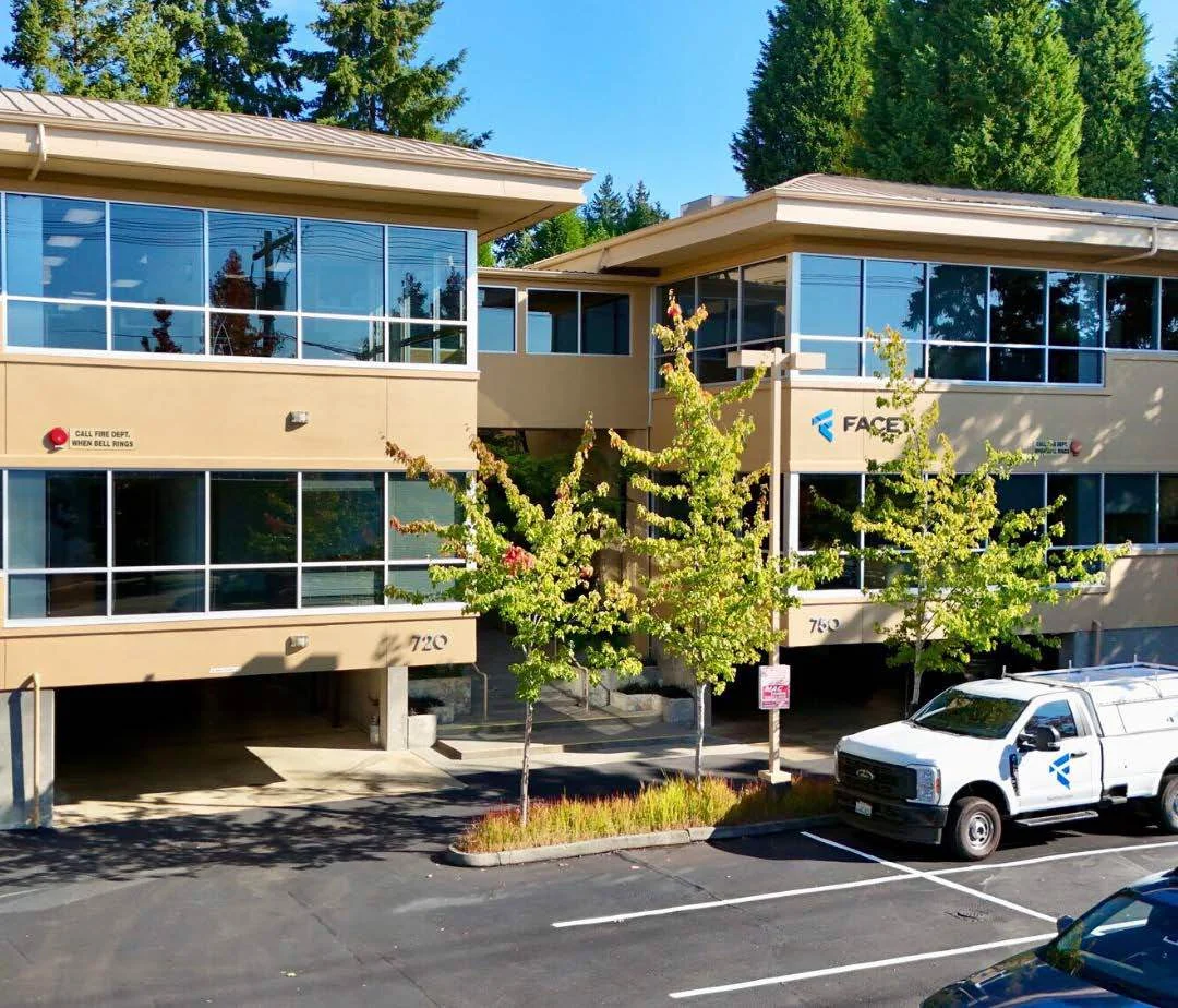 Houghton Plaza Office Building — Lease in Kirkland, WA, photo 1 of 6