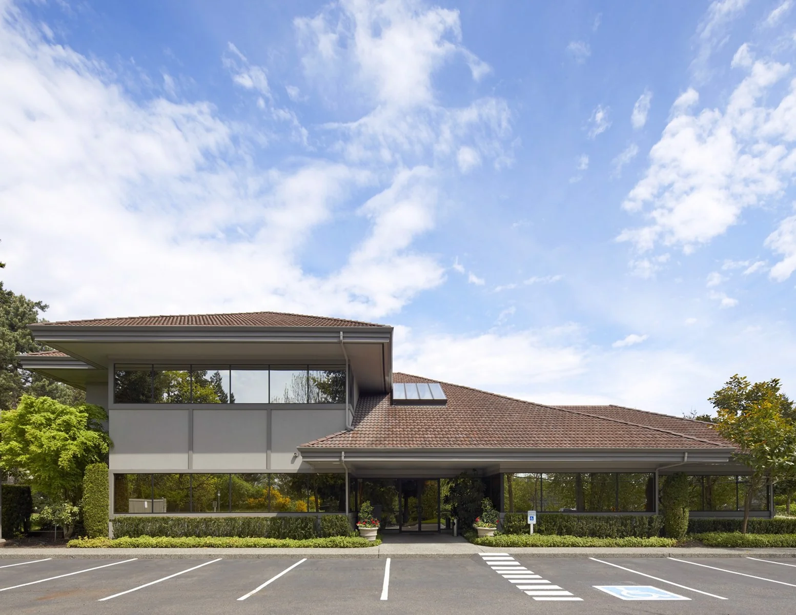 One Sixteen Building — Lease in Bellevue, WA, photo 1 of 1