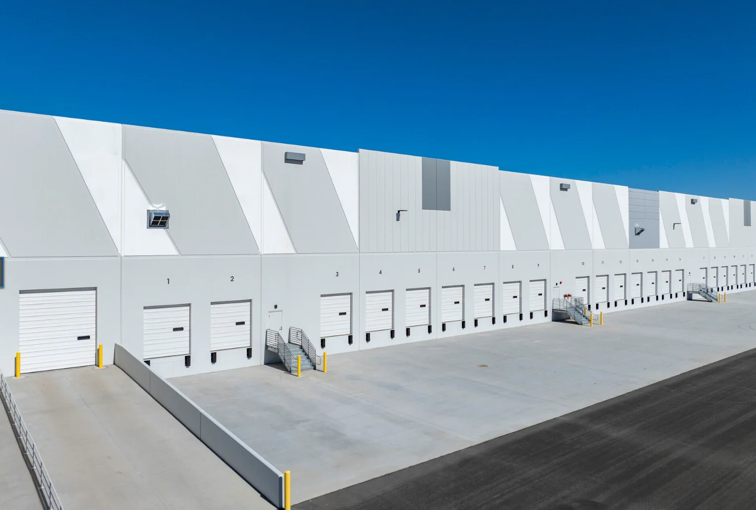 Industrial in Fernley, NV — Lease in Fernley, NV, photo 1 of 8