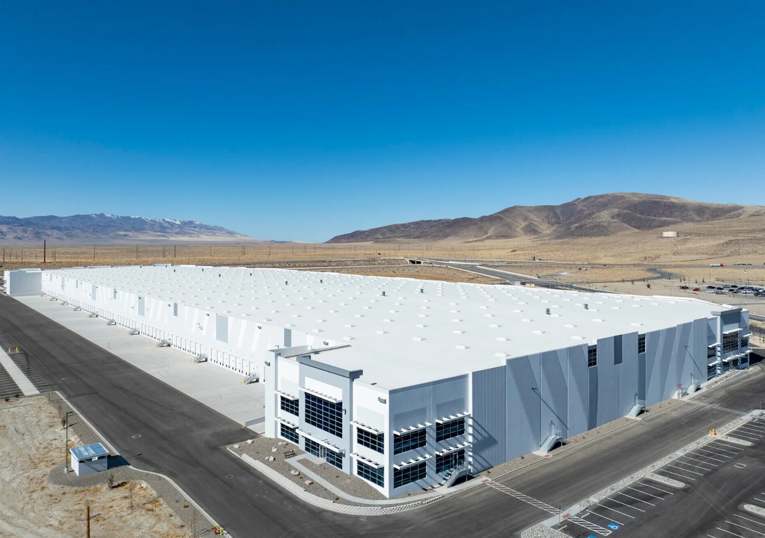 Industrial in Fernley, NV — Lease in Fernley, NV, photo 2 of 8