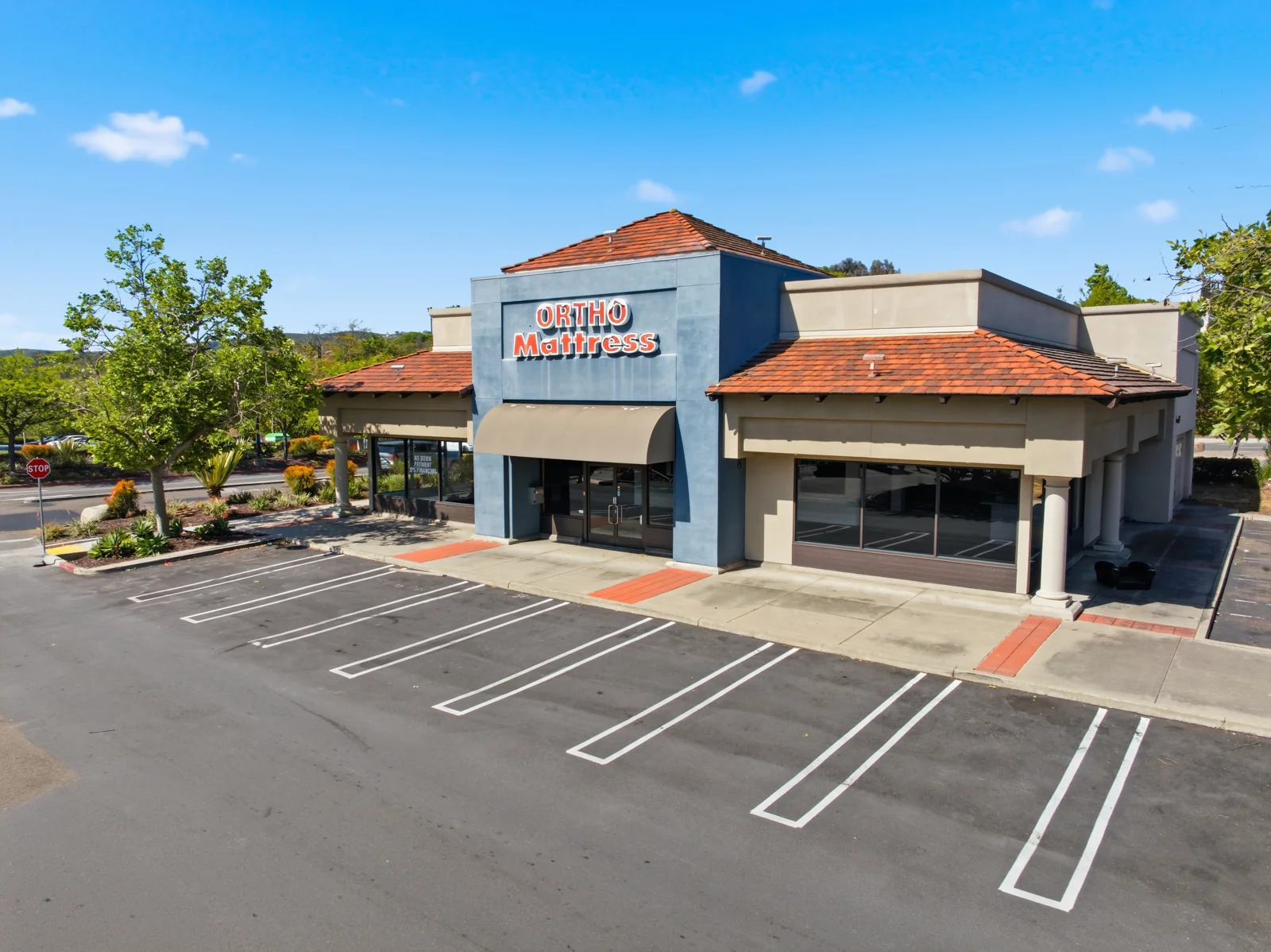 Retail in Poway, CA — Lease in Poway, CA, photo 1 of 5