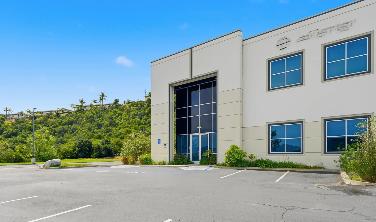 Industrial in San Diego, CA — Lease in San Diego, CA, photo 3 of 8