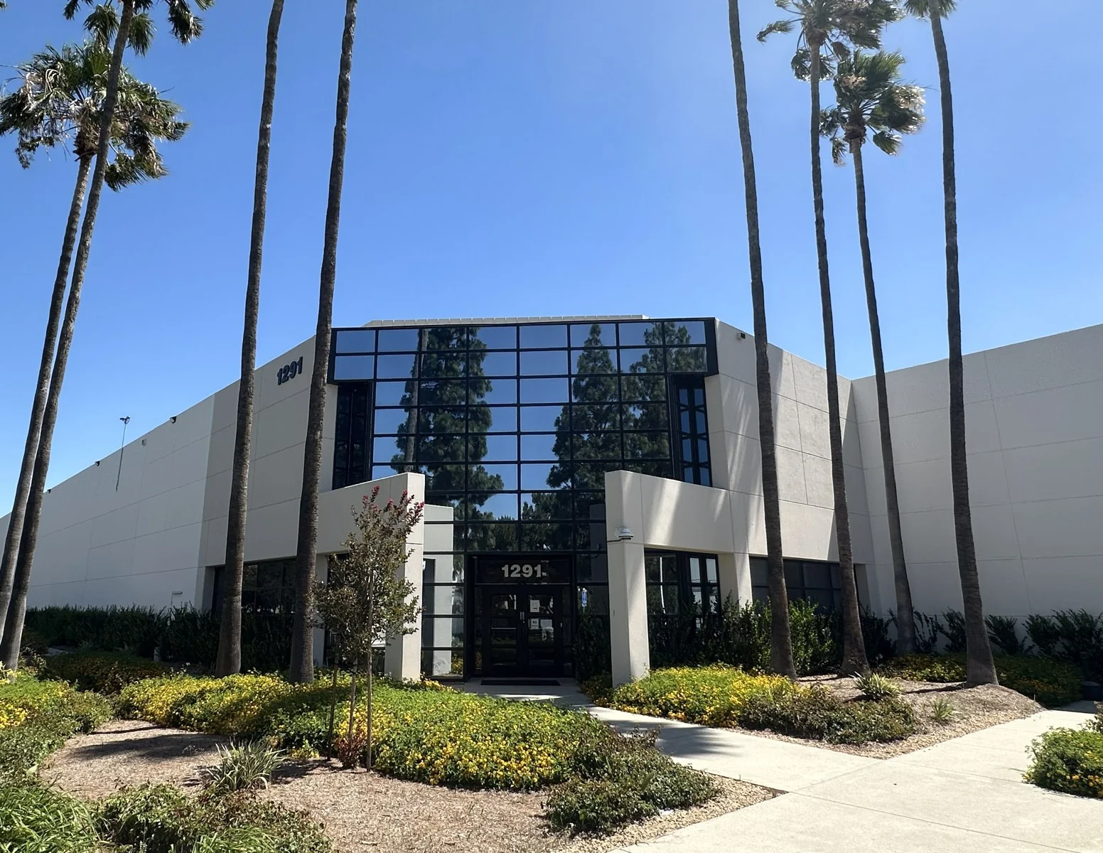 Industrial in Ontario, CA — Lease in Ontario, CA, photo 1 of 8