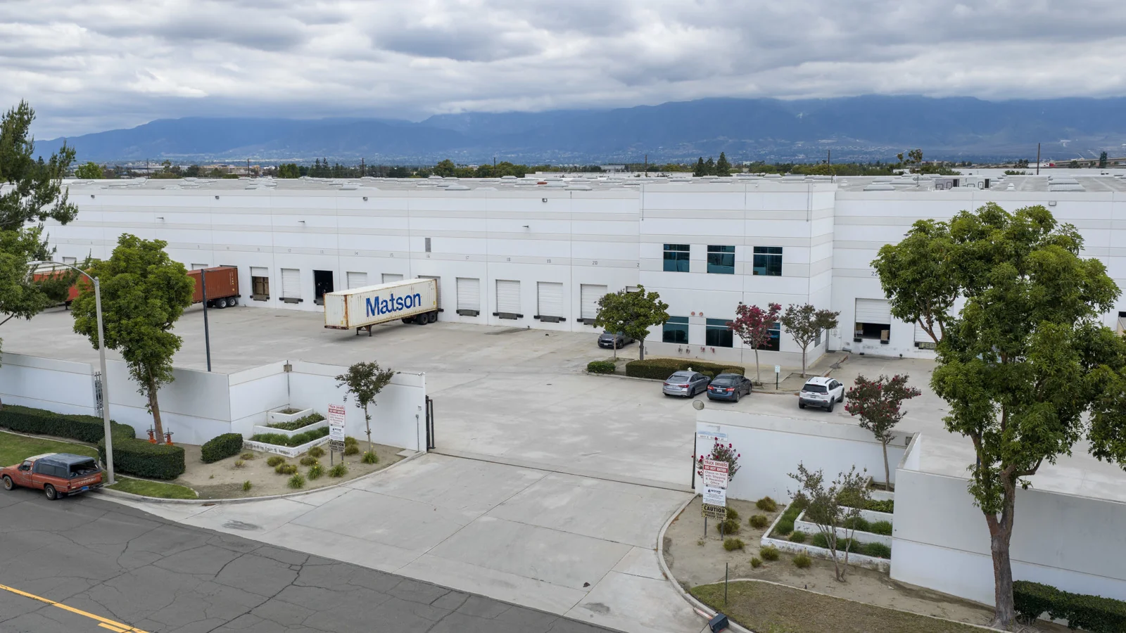 Industrial in Ontario, CA — Lease in Ontario, CA, photo 6 of 8