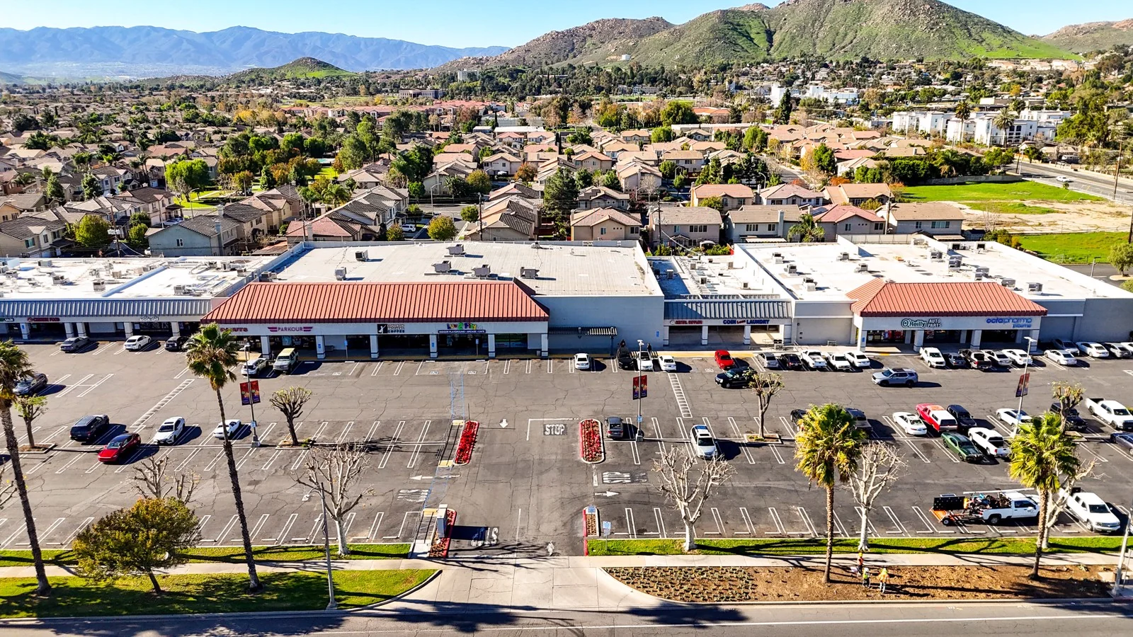 Five Points Plaza — Lease in Riverside, CA, photo 3 of 8