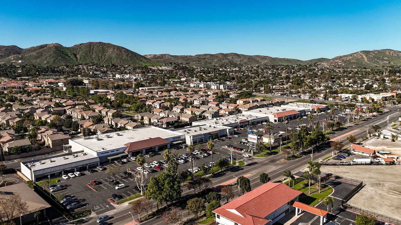 Five Points Plaza — Lease in Riverside, CA, photo 4 of 8