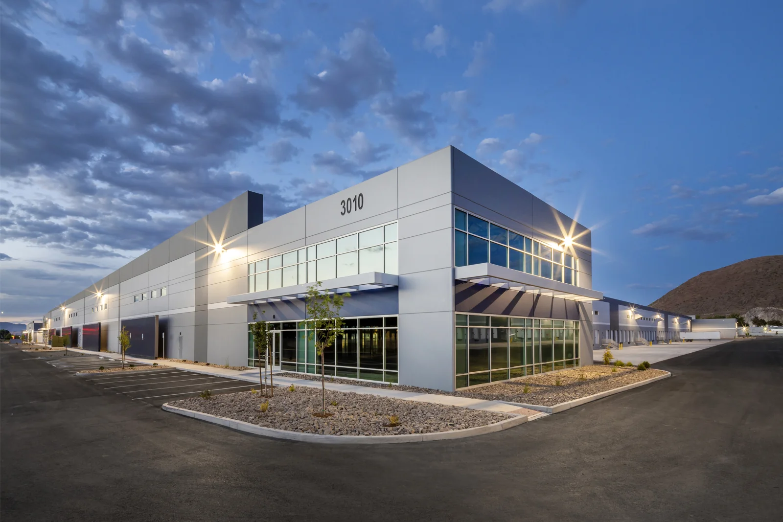 Airway Commerce Center — Lease in Reno, NV, photo 1 of 7
