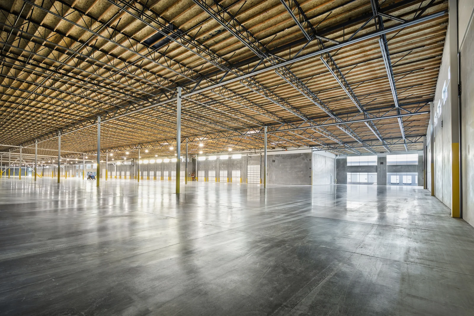 Airway Commerce Center — Lease in Reno, NV, photo 2 of 7