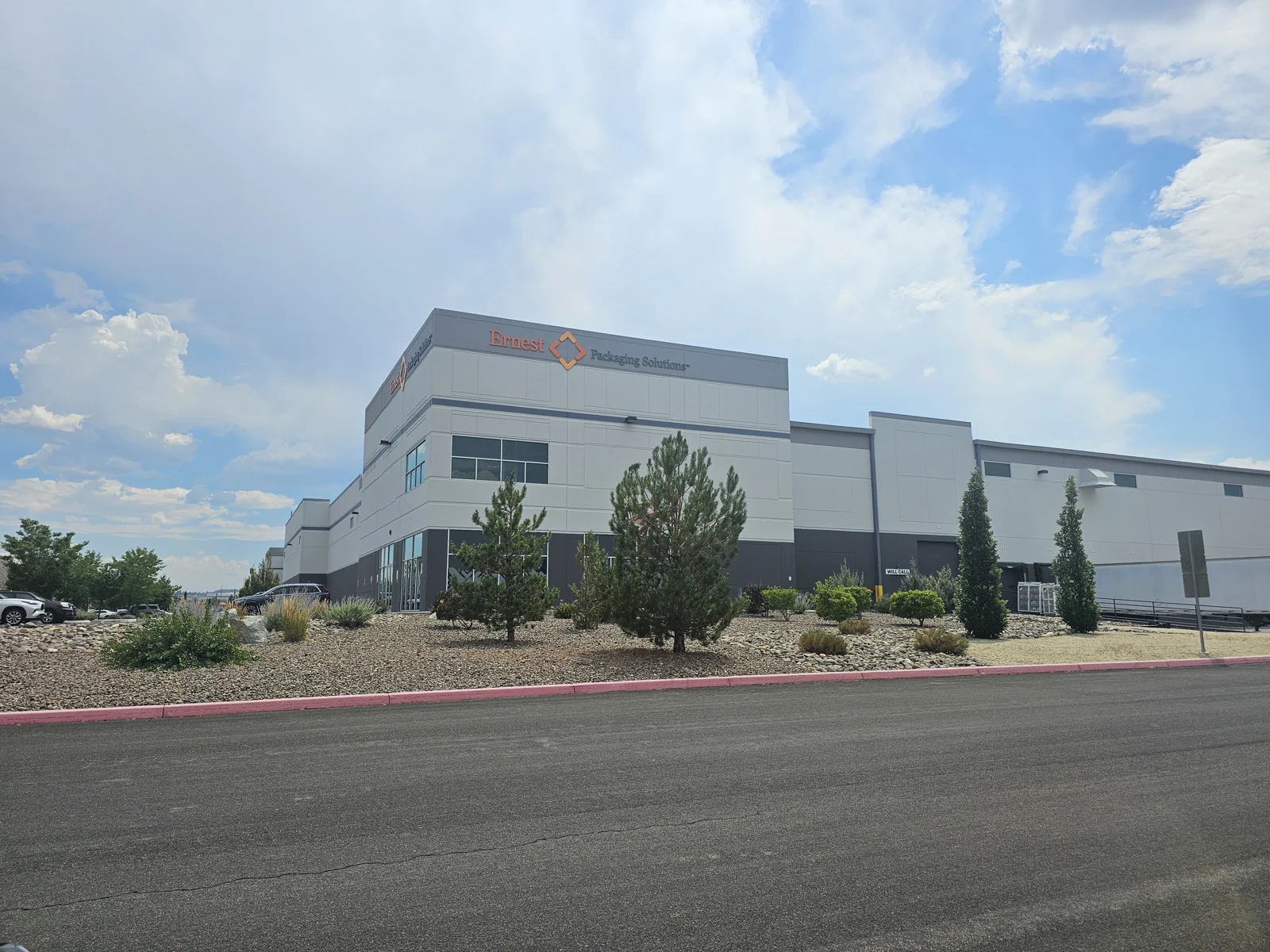 Industrial in Reno, NV — Lease in Reno, NV, photo 1 of 3
