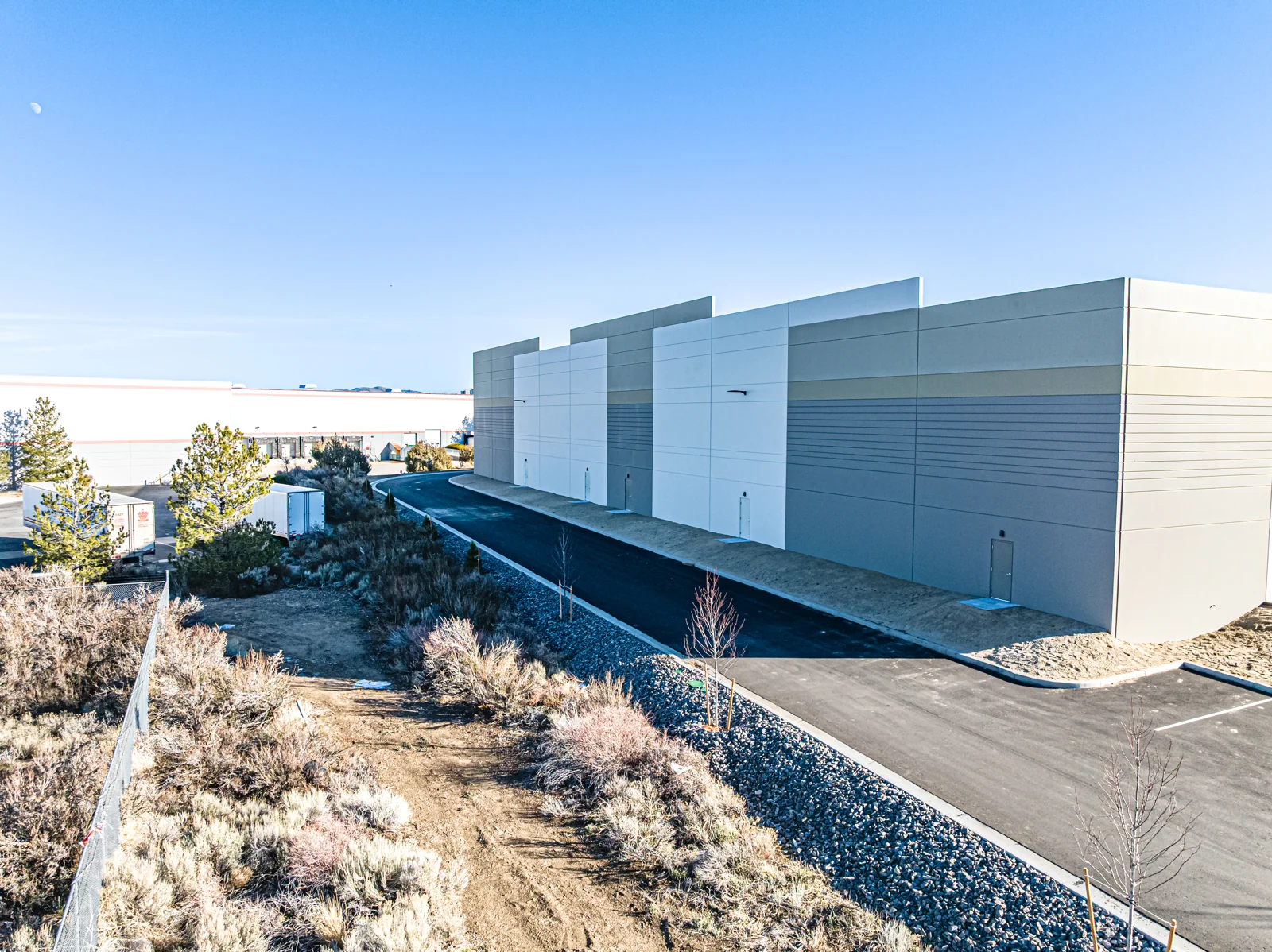 Moya Commerce Center, Bldg. A — Lease in Reno, NV, photo 2 of 5