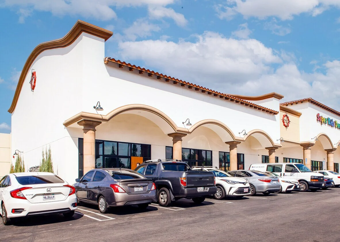 Retail in Montclair, CA — Lease in Montclair, CA, photo 6 of 8
