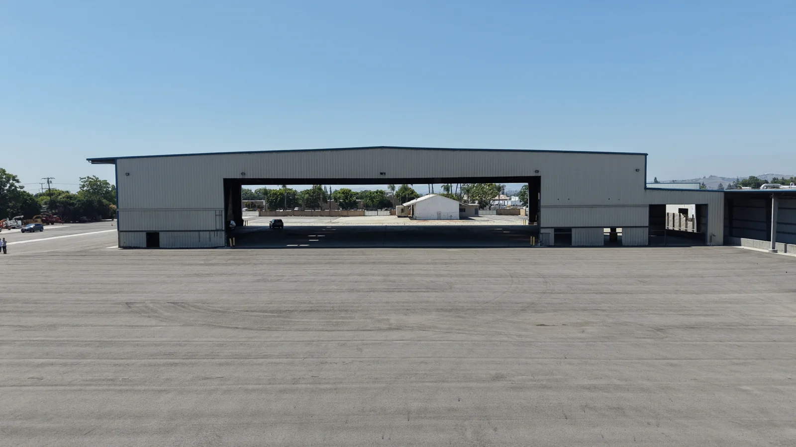 ±10.8 Acre Industrial Outside Storage Facility — Sale in Pomona, CA, photo 3 of 4