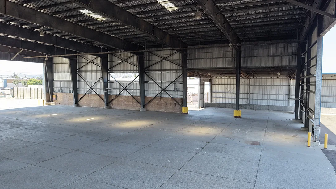 ±10.8 Acre Industrial Outside Storage Facility — Sale in Pomona, CA, photo 4 of 4