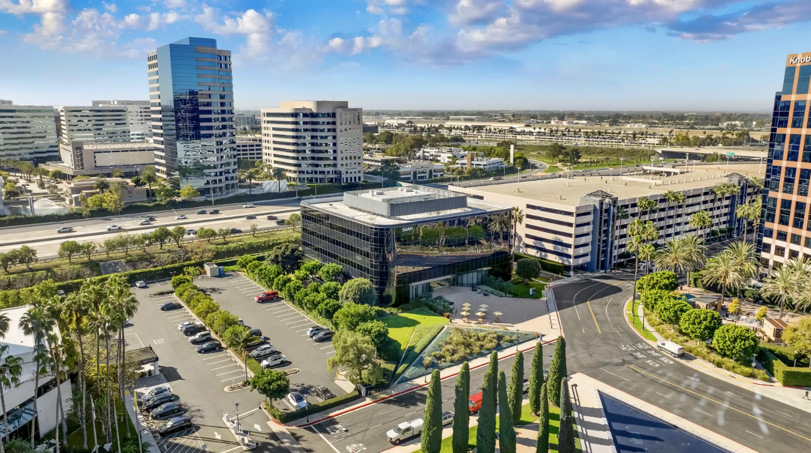 2100 Main — Lease in Irvine, CA, photo 3 of 3