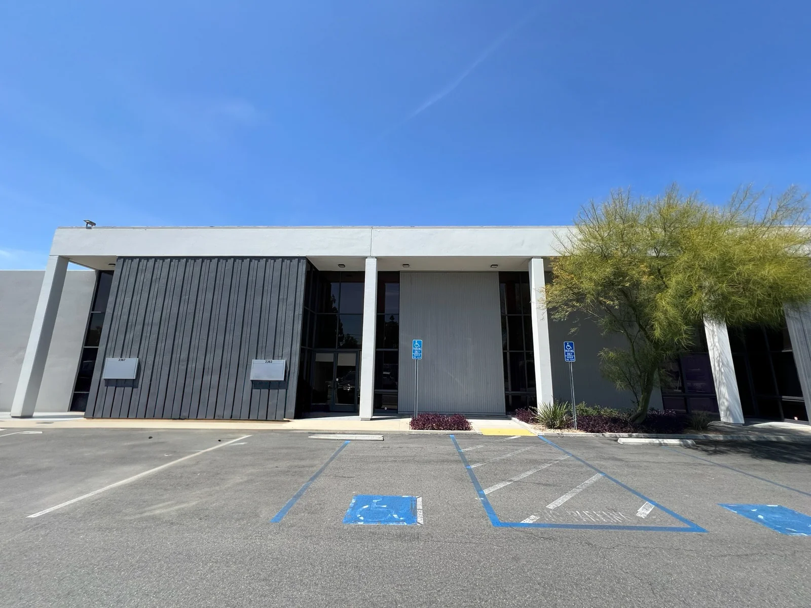 Park Anaheim — Lease in Anaheim, CA, photo 1 of 6