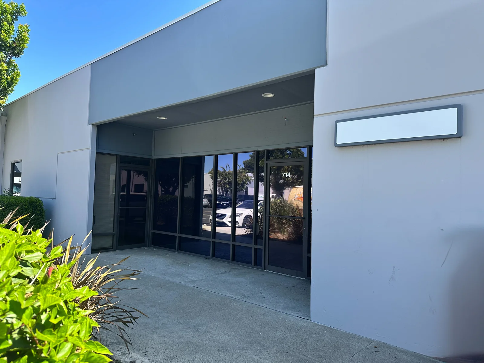 3605 W MacArthur Boulevard — Lease in Santa Ana, CA, photo 1 of 1