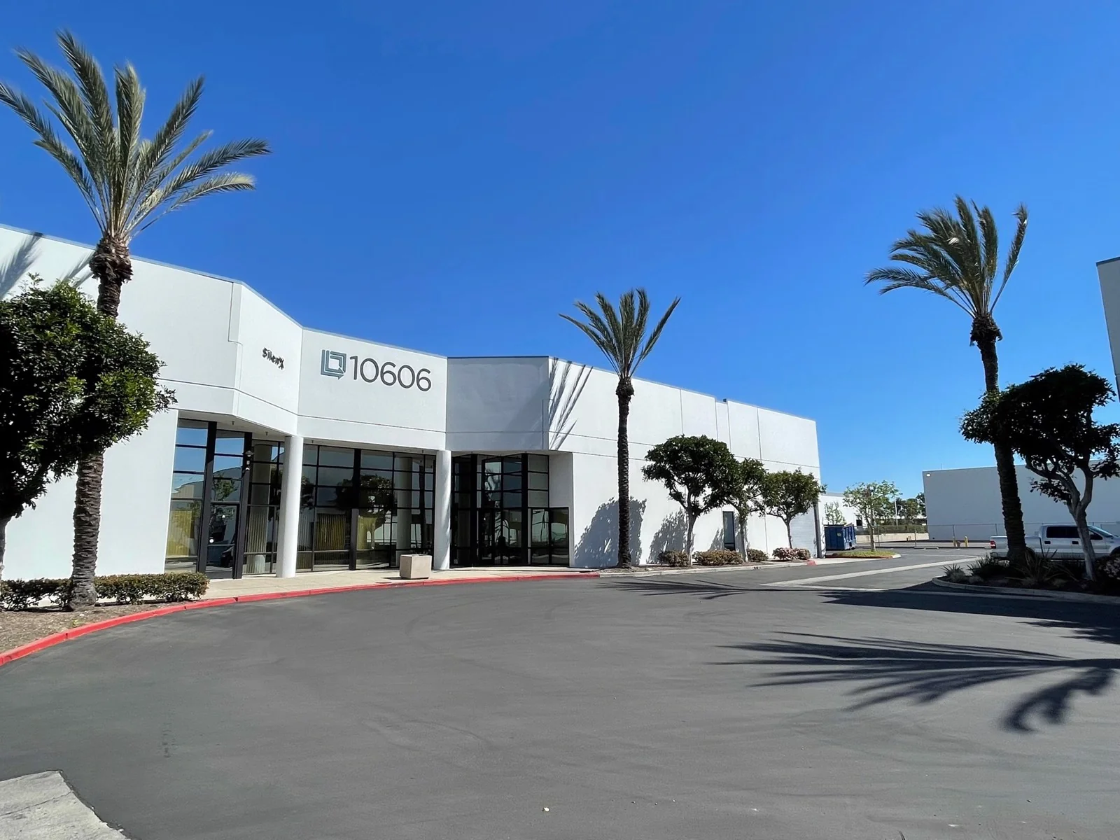 Industrial in Santa Fe Springs, CA — Lease in Santa Fe Springs, CA, photo 2 of 8