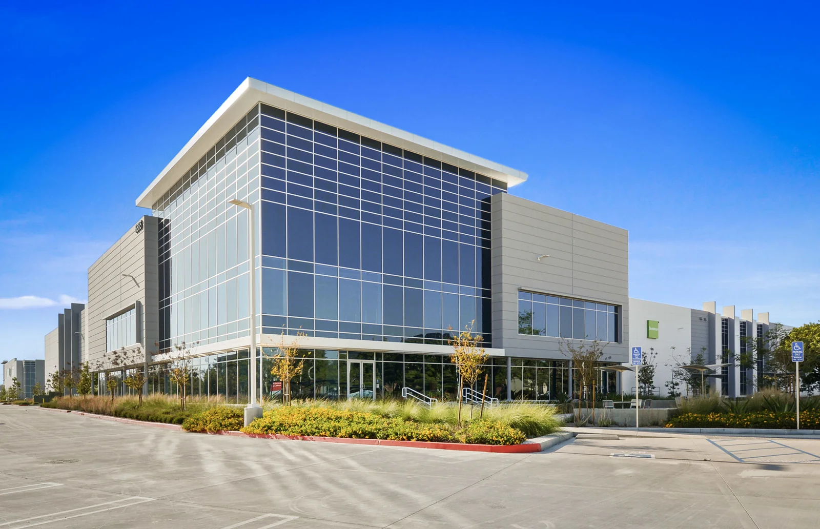 Goodman Commerce Center Cypress — Lease in Cypress, CA, photo 1 of 8