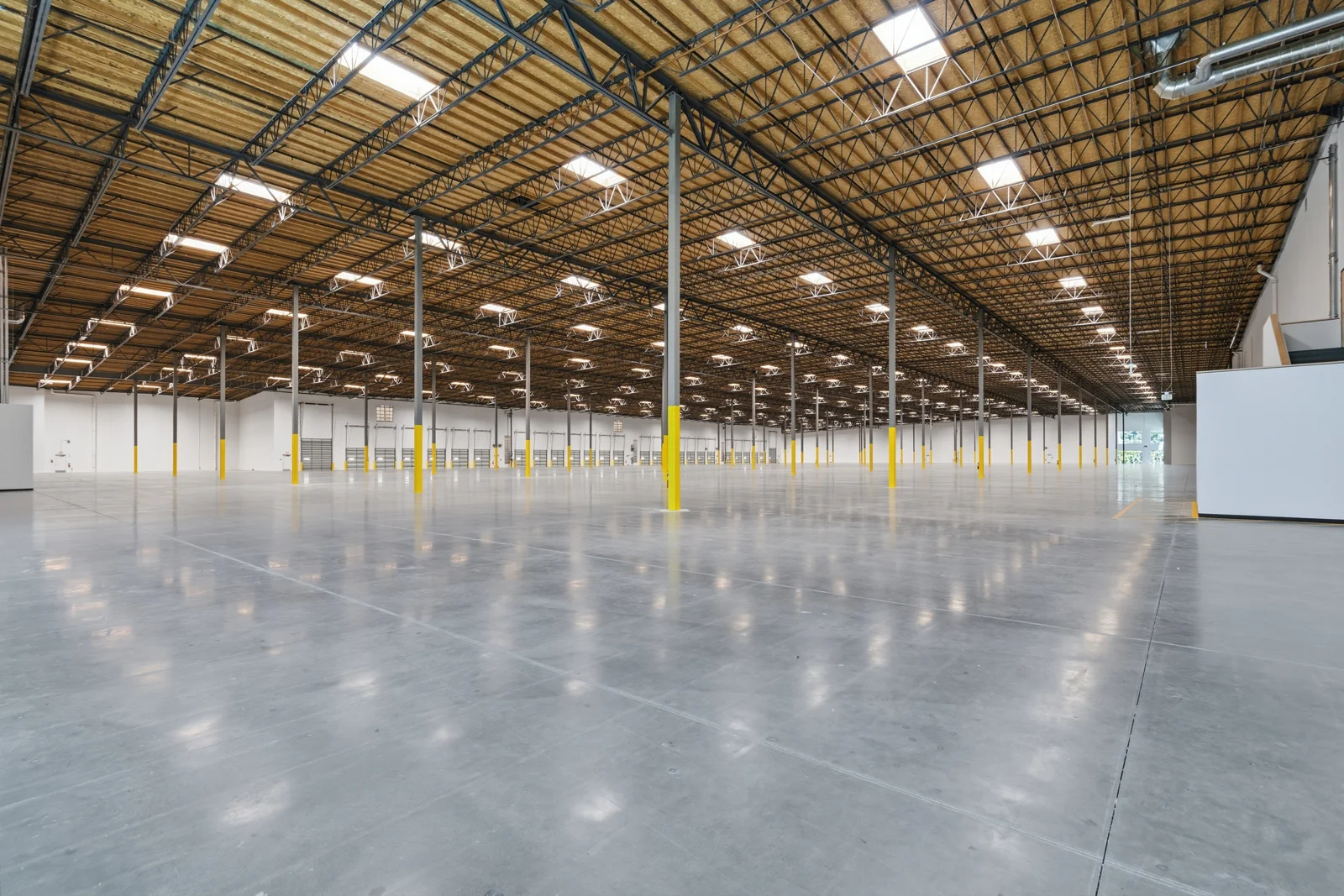Goodman Commerce Center Cypress — Lease in Cypress, CA, photo 3 of 8