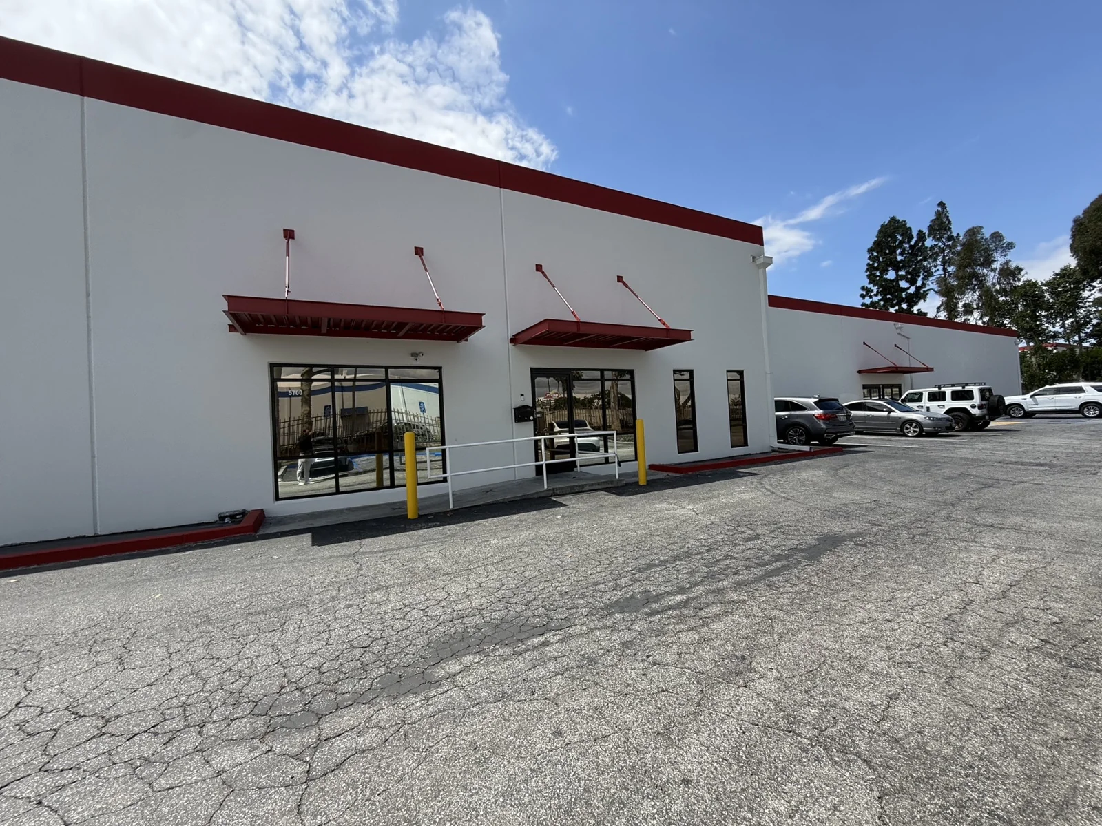Industrial in Commerce, CA — Lease in Commerce, CA, photo 1 of 5