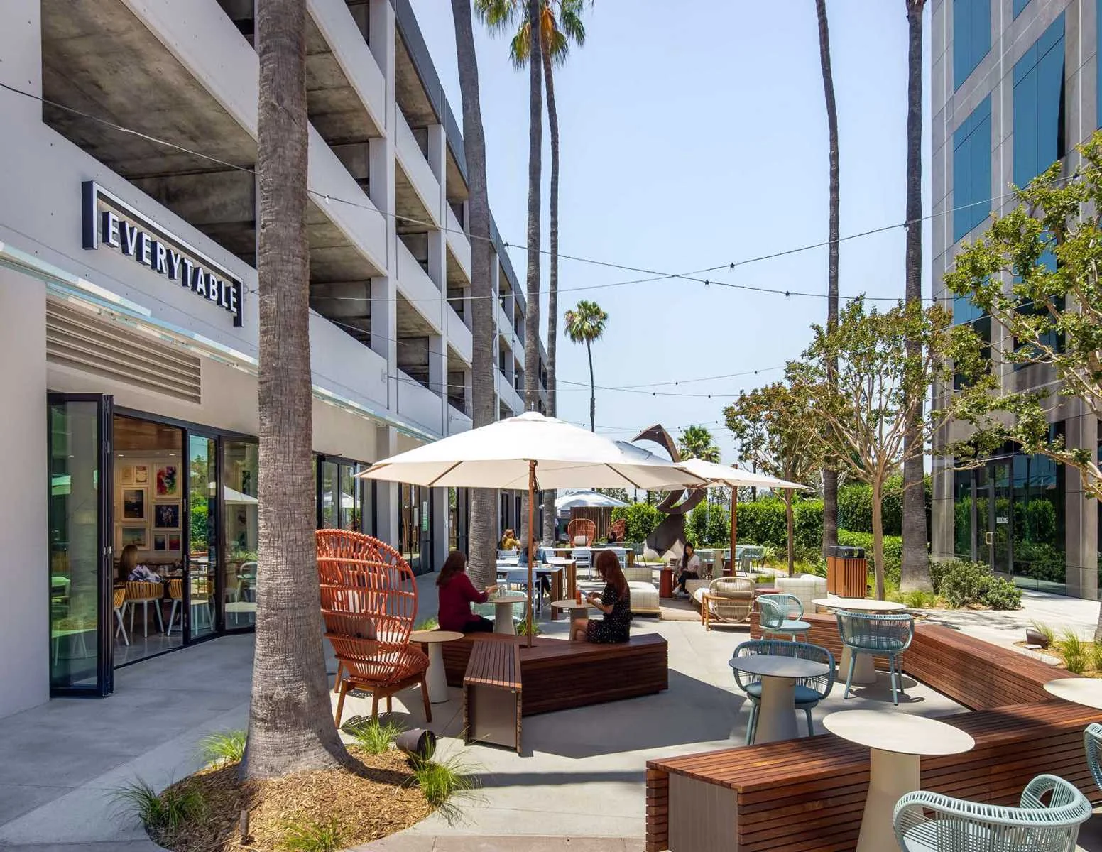 Retail in Long Beach, CA — Lease in Long Beach, CA, photo 1 of 2
