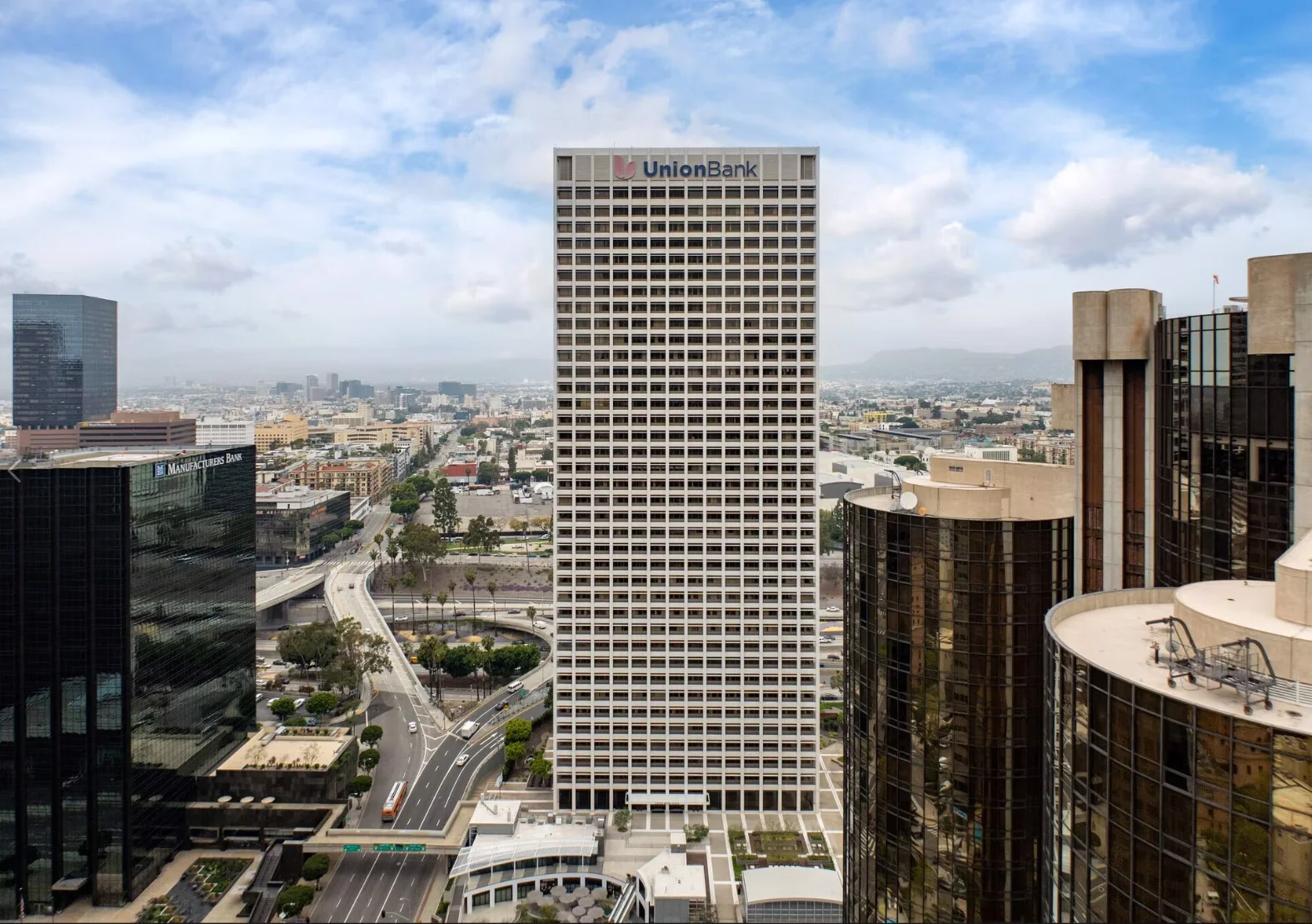 Office in Los Angeles, CA — Sale in Los Angeles, CA, photo 1 of 8