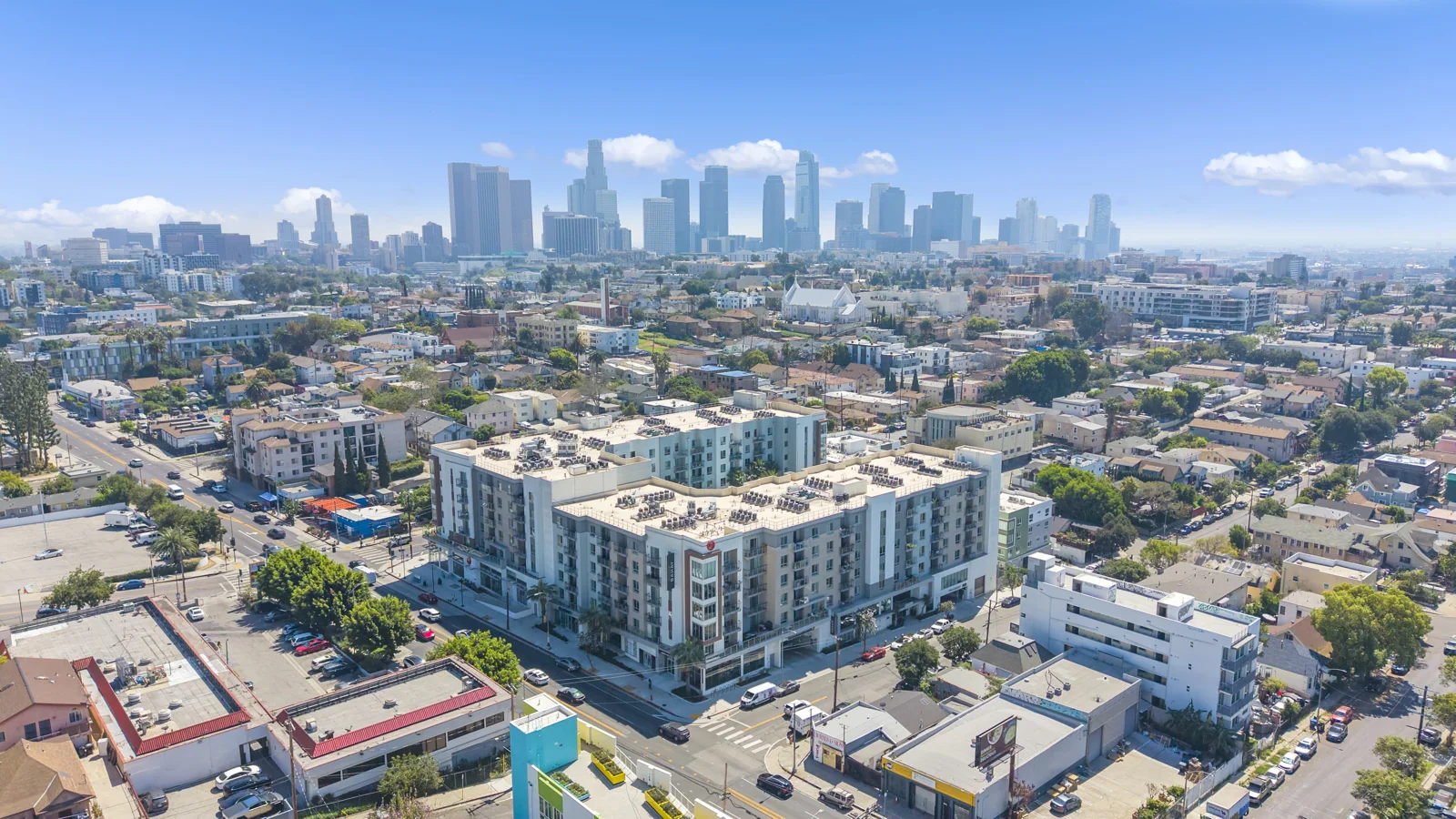 Bahay Apartments — Lease in Los Angeles, CA, photo 5 of 8