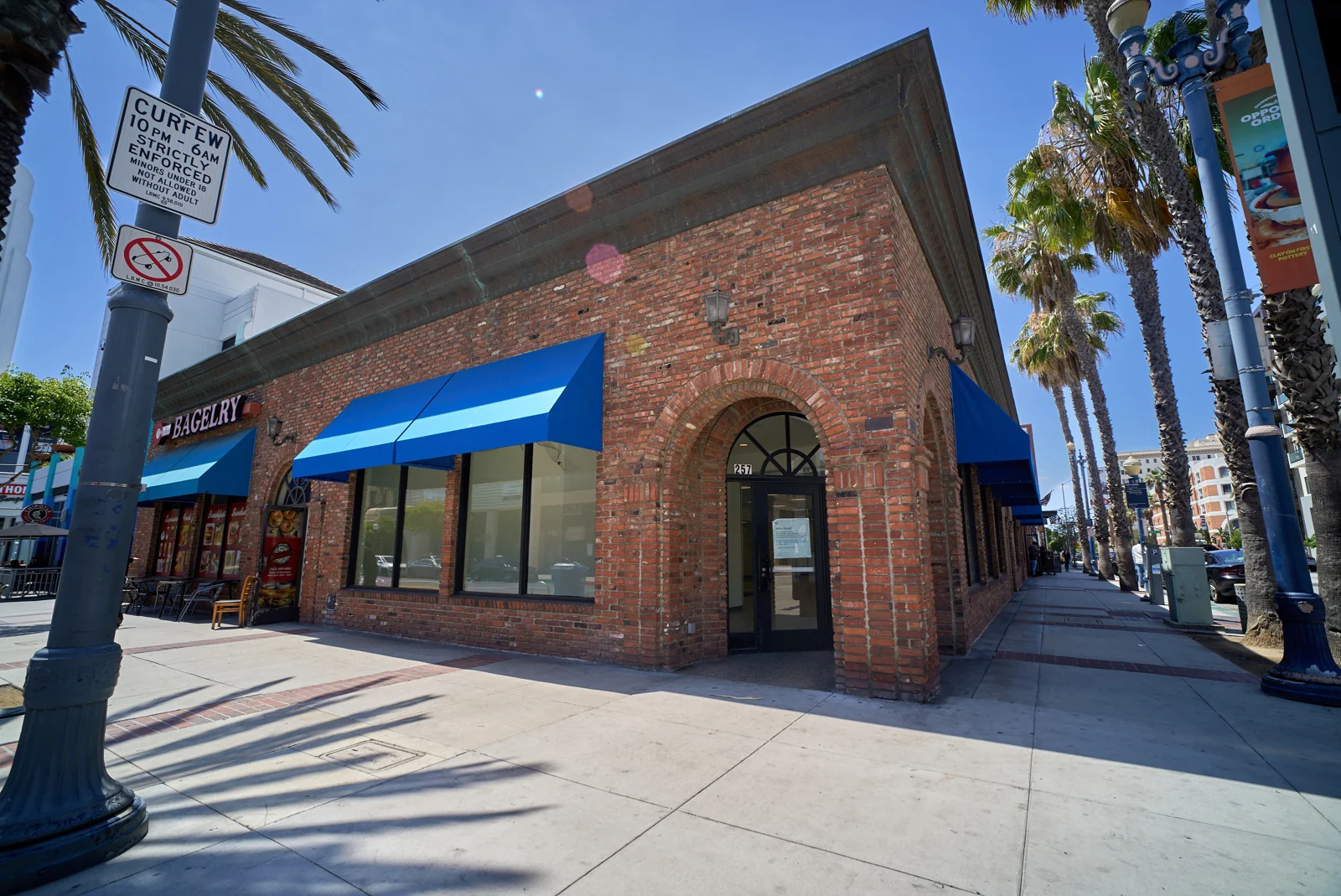 Retail in Long Beach, CA — Lease in Long Beach, CA, photo 2 of 7