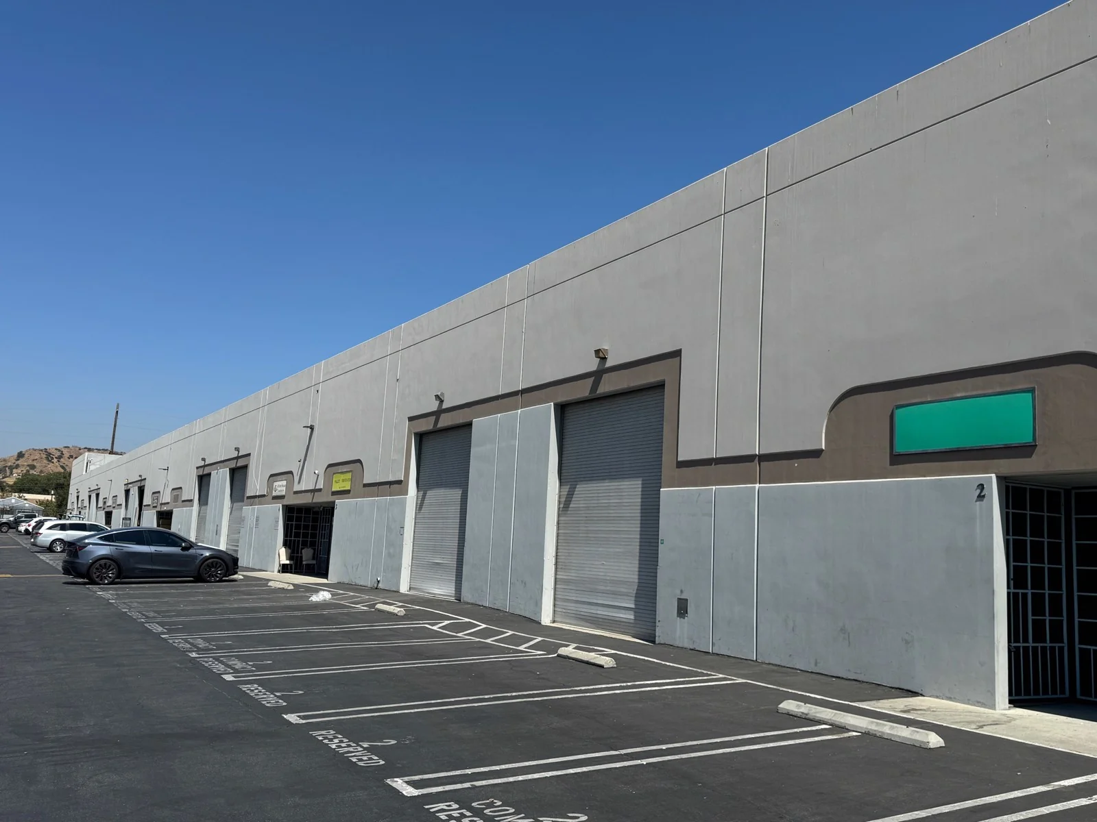 Airport Industrial Park — Lease in Los Angeles, CA, photo 1 of 6