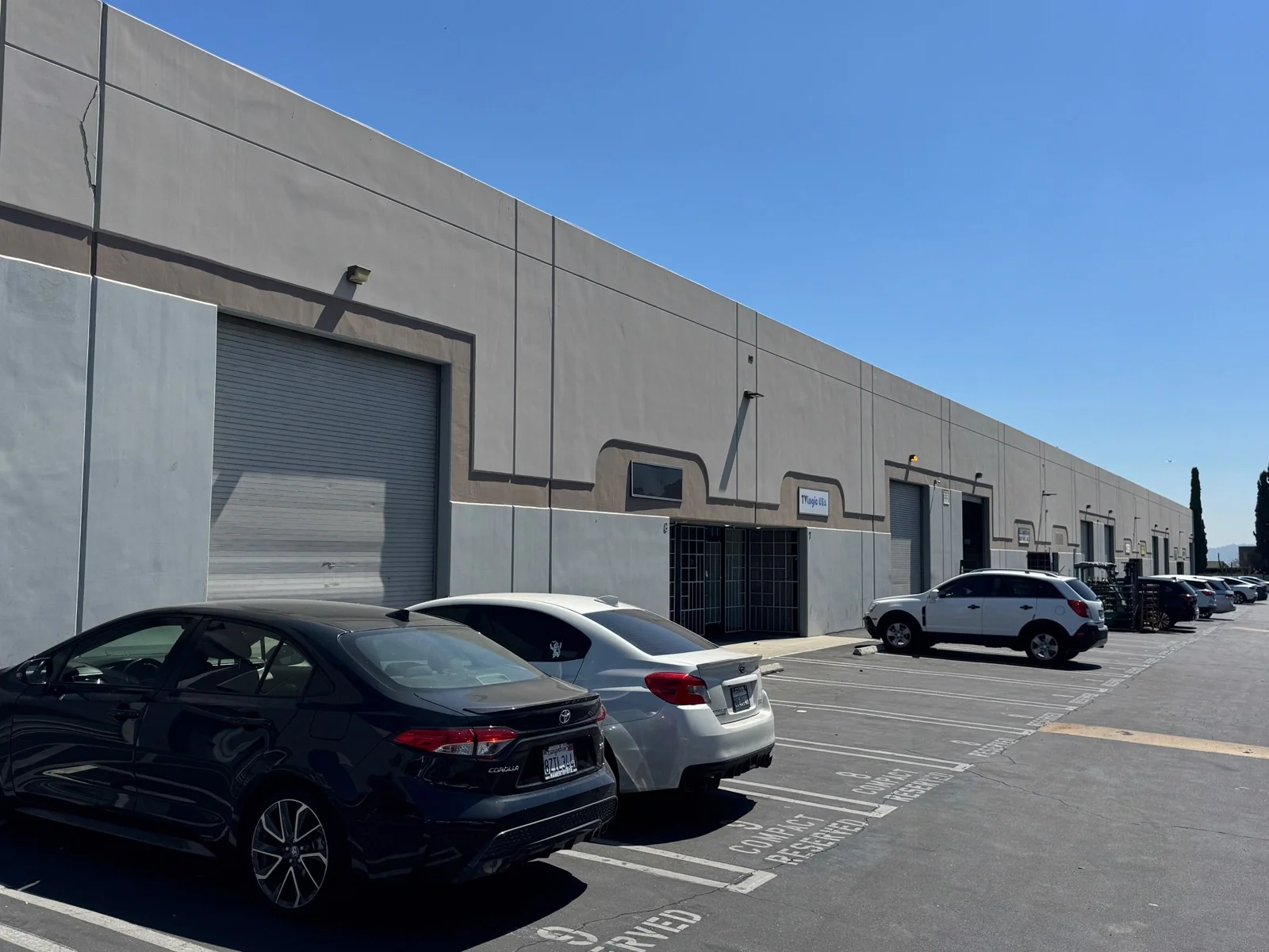 Airport Industrial Park — Lease in Los Angeles, CA, photo 2 of 6