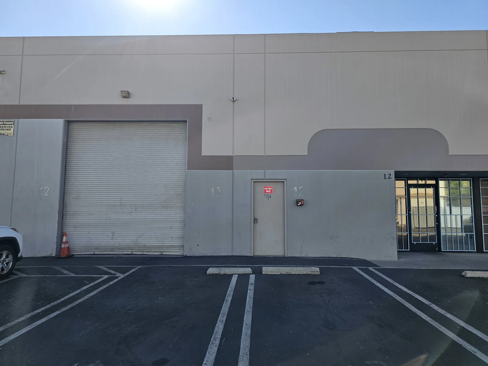 Airport Industrial Park — Lease in Los Angeles, CA, photo 3 of 6