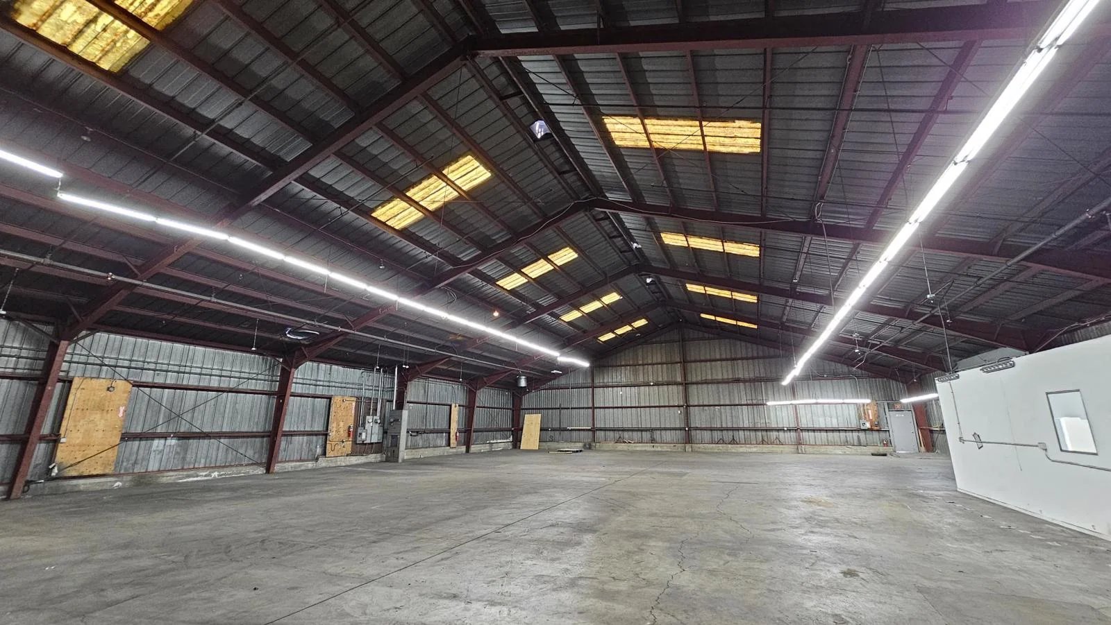 Airport Industrial Park — Lease in Los Angeles, CA, photo 6 of 6