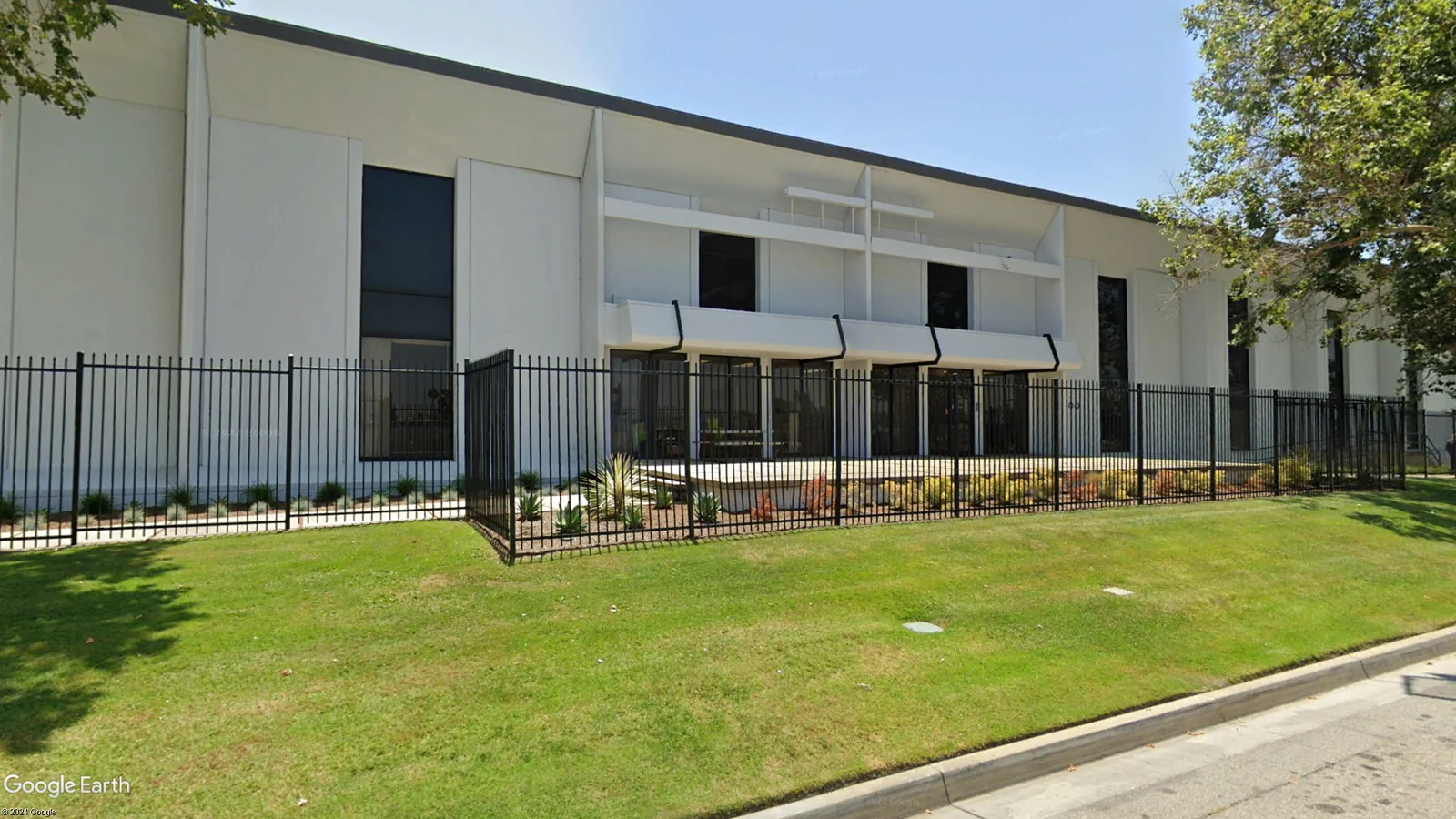 1300 W Artesia Blvd — Lease in Compton, CA, photo 1 of 1
