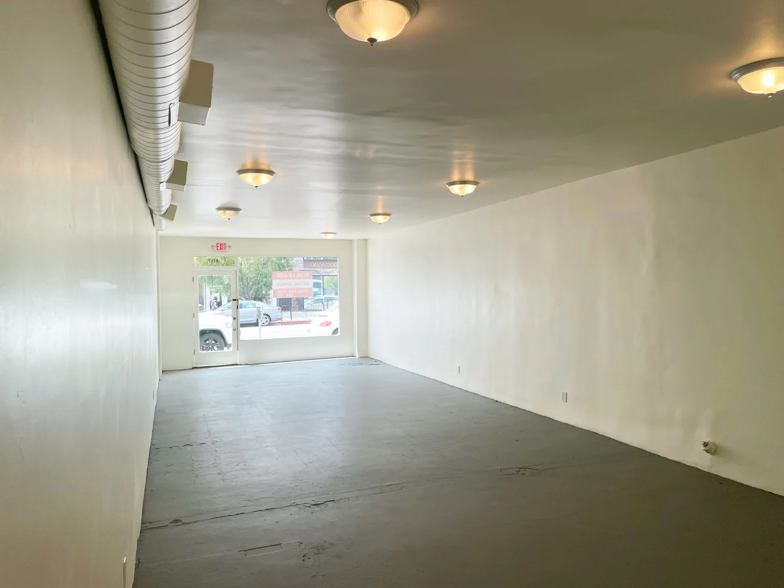 Retail in Los Angeles, CA — Lease in Los Angeles, CA, photo 3 of 8