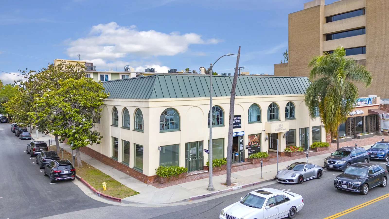 Retail in Los Angeles, CA — Lease in Los Angeles, CA, photo 8 of 8